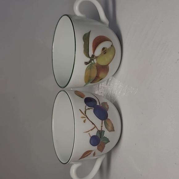 Royal worcester evesham vale coffeecup set of 2 made in England - Picture 1 of 8